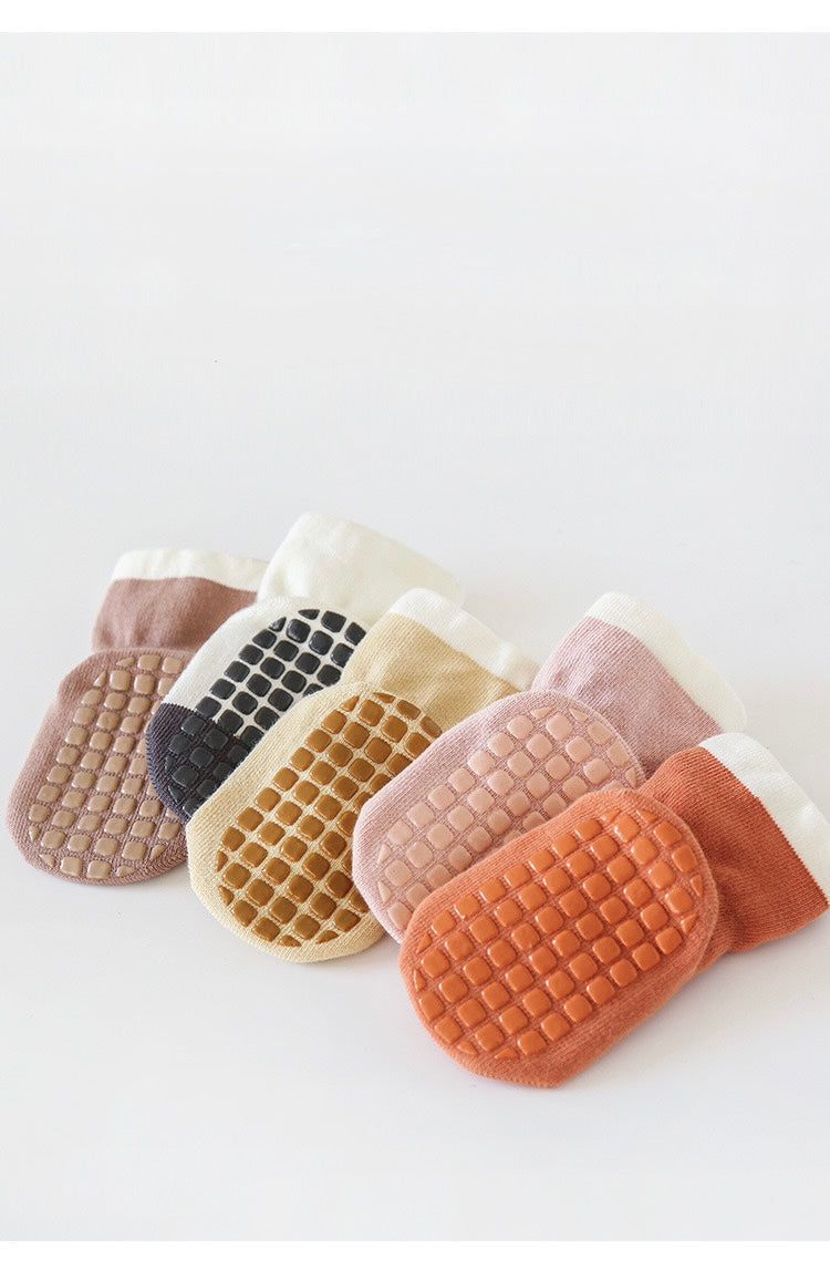 Running socks for babies